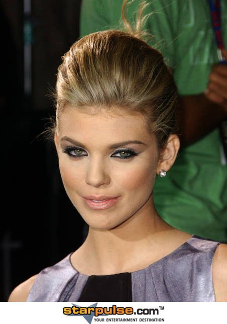 annalynne-mccord-alo-036814.jpg
